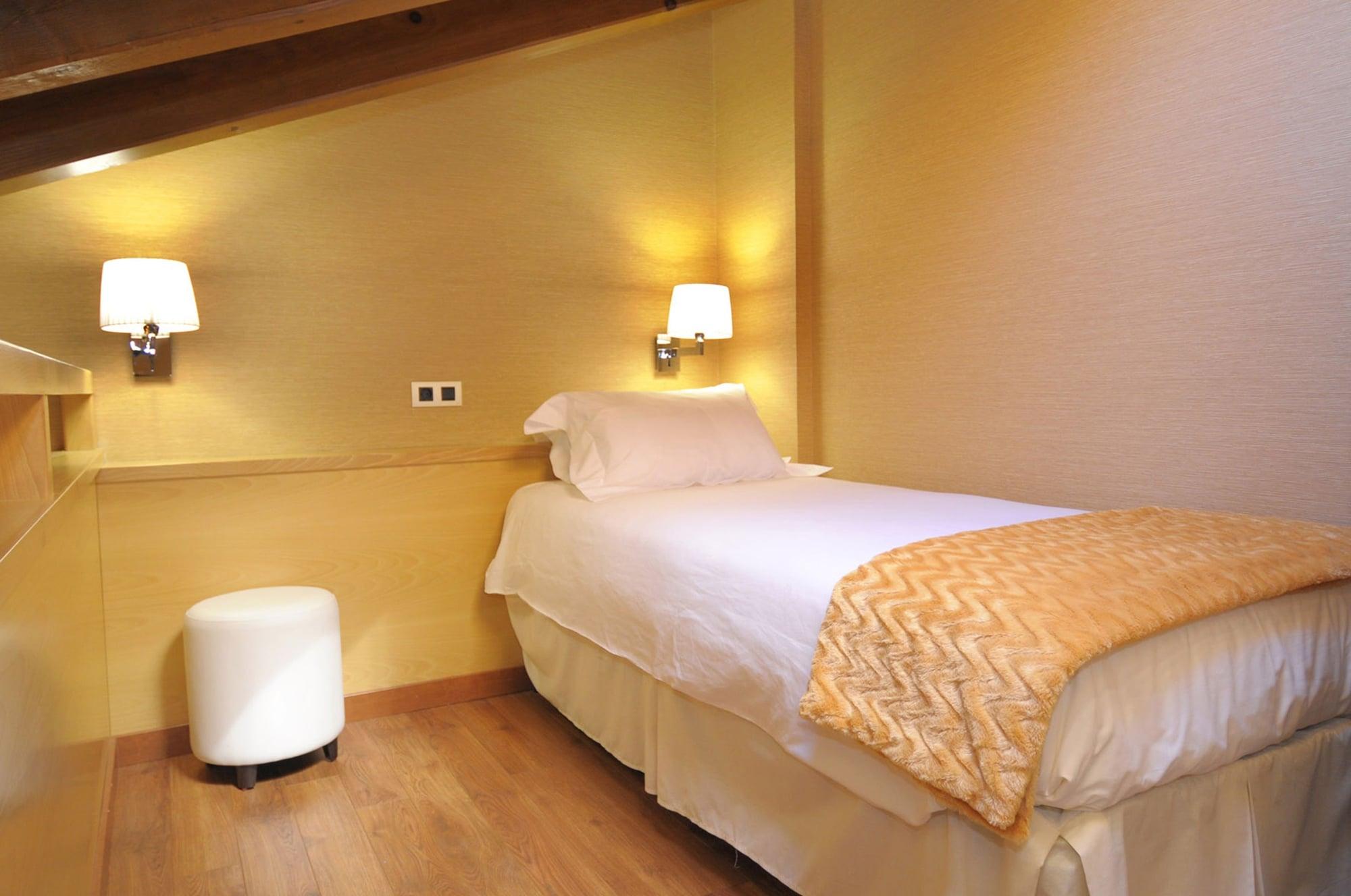 Hotel Casa Cornel 3*