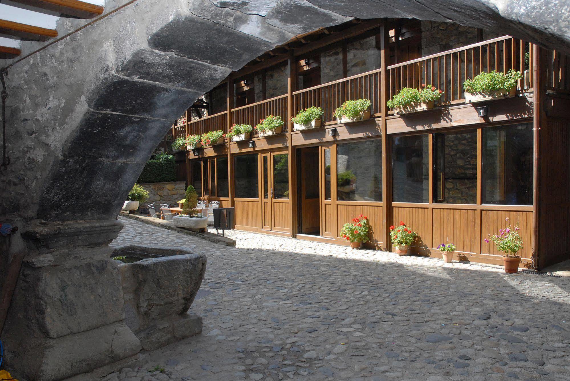 Casa Cornel Cerler